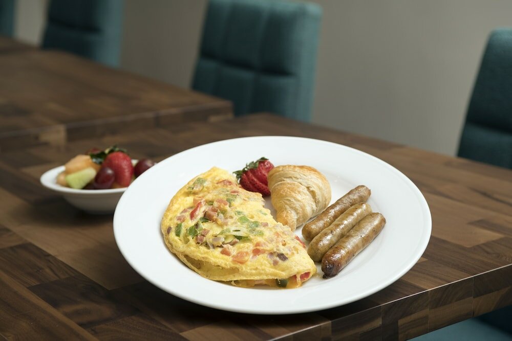 Фото Hilton Garden Inn San Antonio Downtown Riverwalk