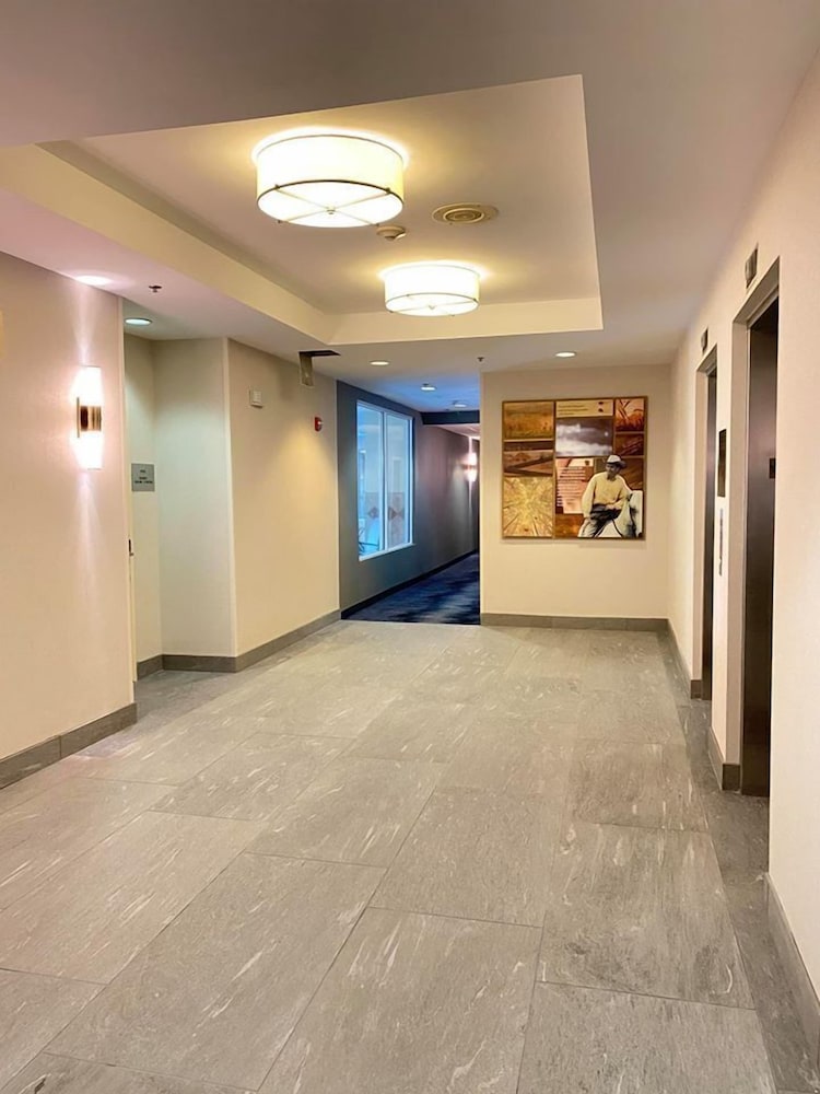 Фото Fairfield Inn & Suites by Marriott Waco North