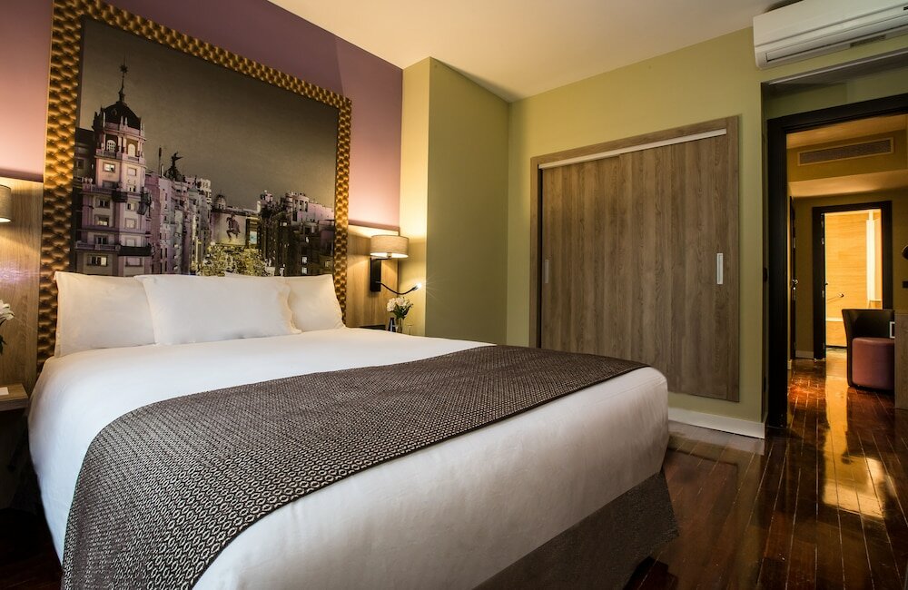 Фото Leonardo Hotel Madrid City Center