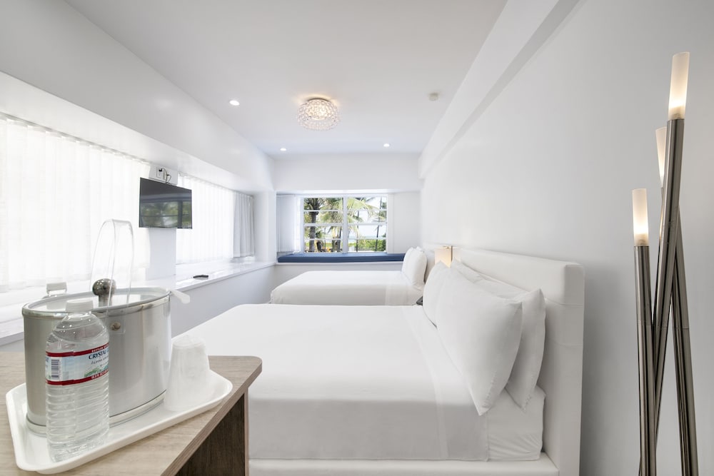 Фото The Penguin Hotel