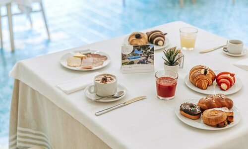 Внешний вид отеля Hotel Zaro в Форио, фото 5