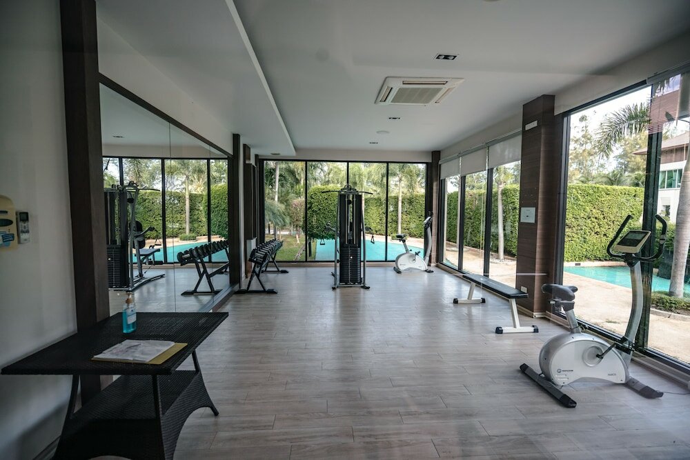 Фото Seapine Beach Golf and Resort Hua Hin