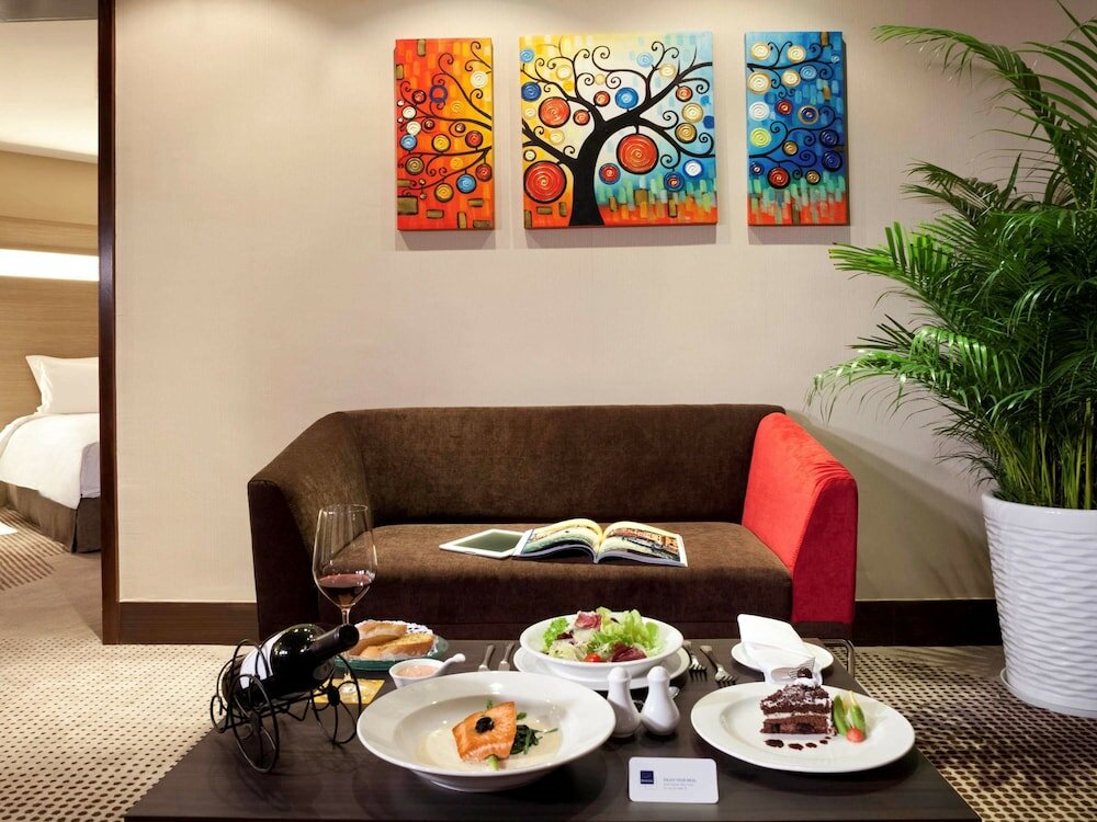 Фото Novotel Shenzhen Watergate