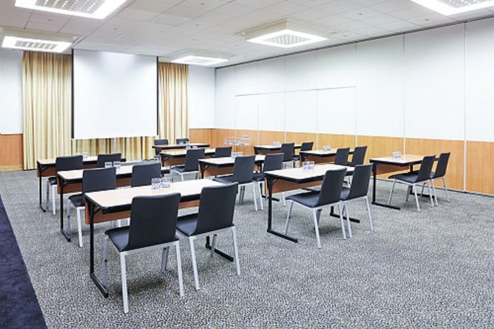 Фото Novotel Birmingham Centre