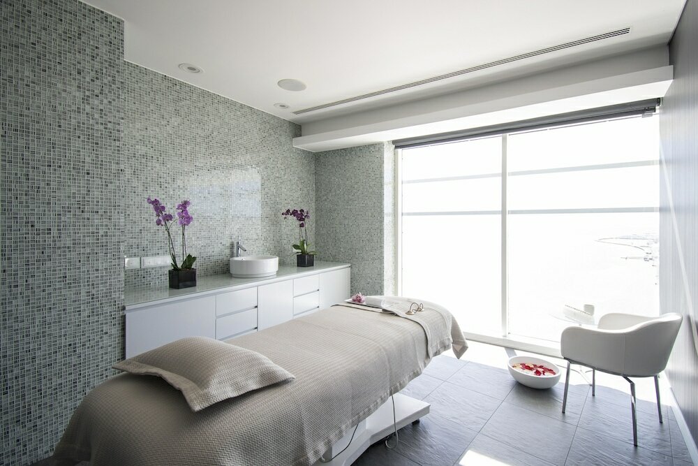 Фото Myriad by Sana Hotels