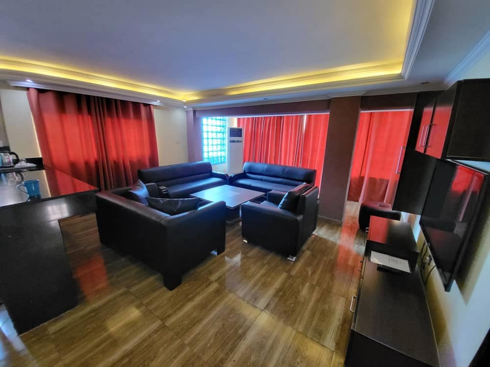 Фото Carliza Hotel Apapa