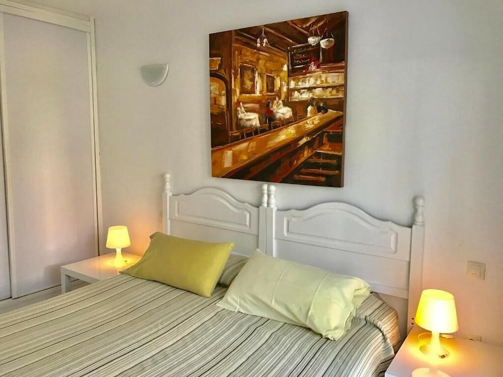 Фото Apartamentos Erika - Adults Only