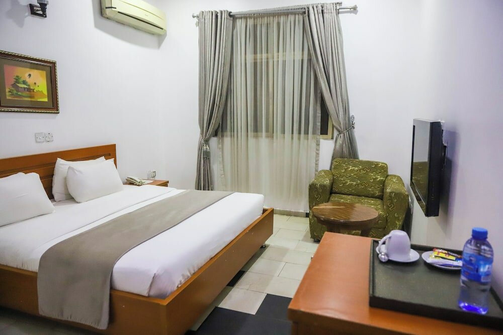 Фото 3J's Hotel Ltd