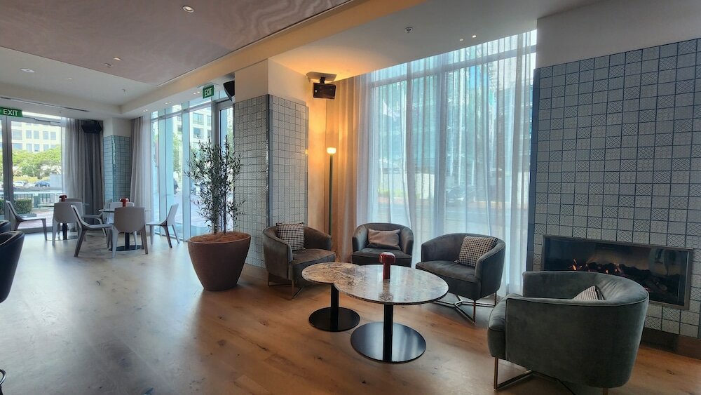 Фото Marsden Viaduct Hotel