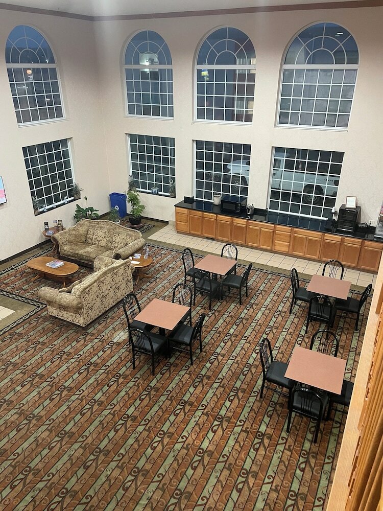 Фото Super 8 by Wyndham Harrisburg Hershey North