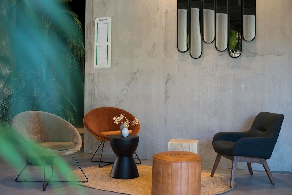 Фото Campanile Saint-Brieuc Centre - Gare