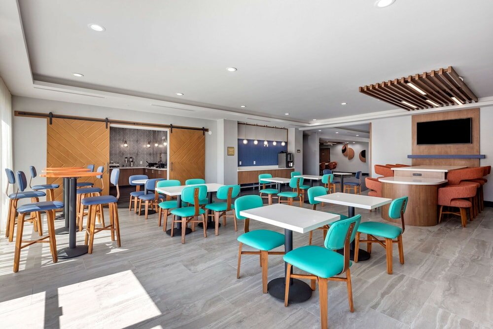 Фото Best Western Plus Amarillo East Hotel