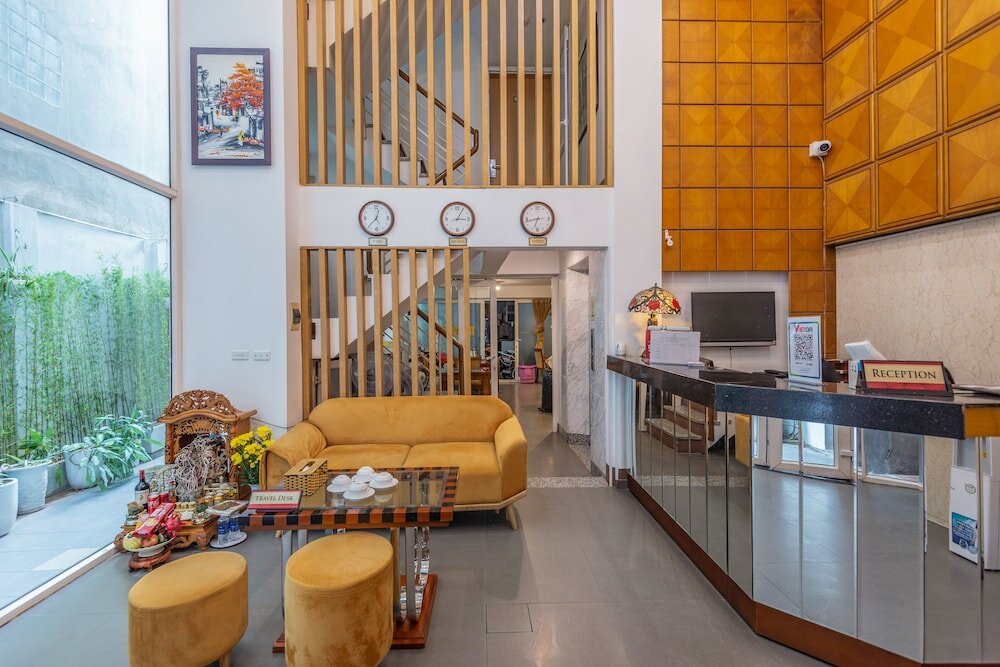 Фото Golden Sun Villa Hotel