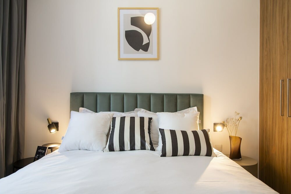 Фото LIV Urban Suites Larnaca