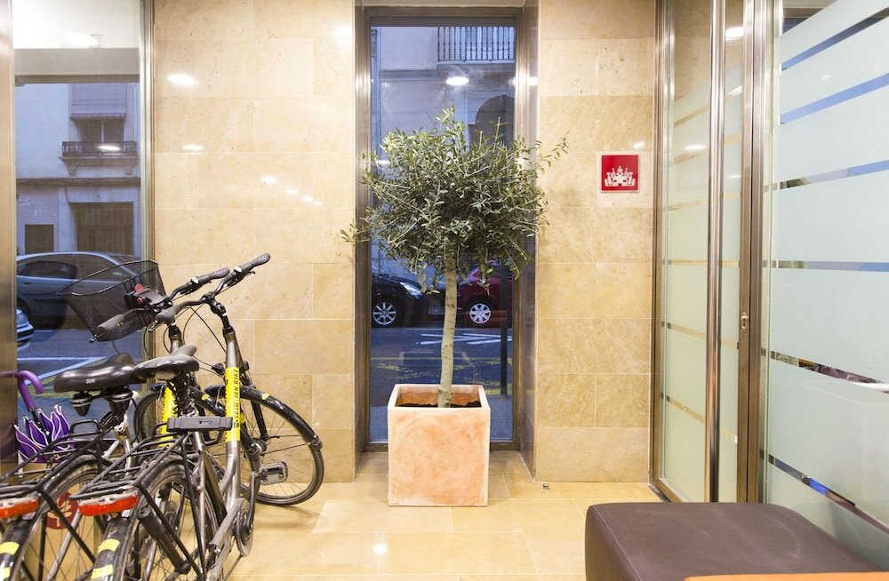 Фото You & Co. J. Botánico Boutique