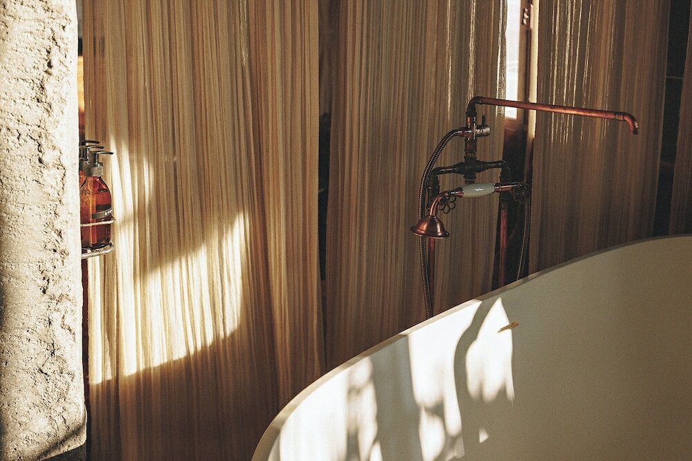 Фото Mona Athens