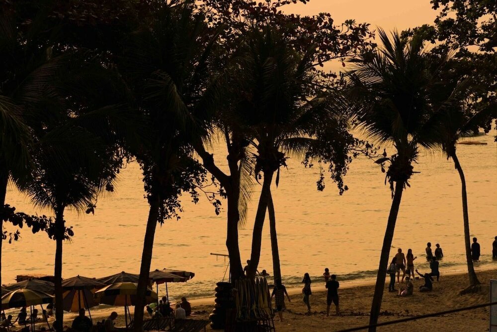 Фото Jomtien Boathouse