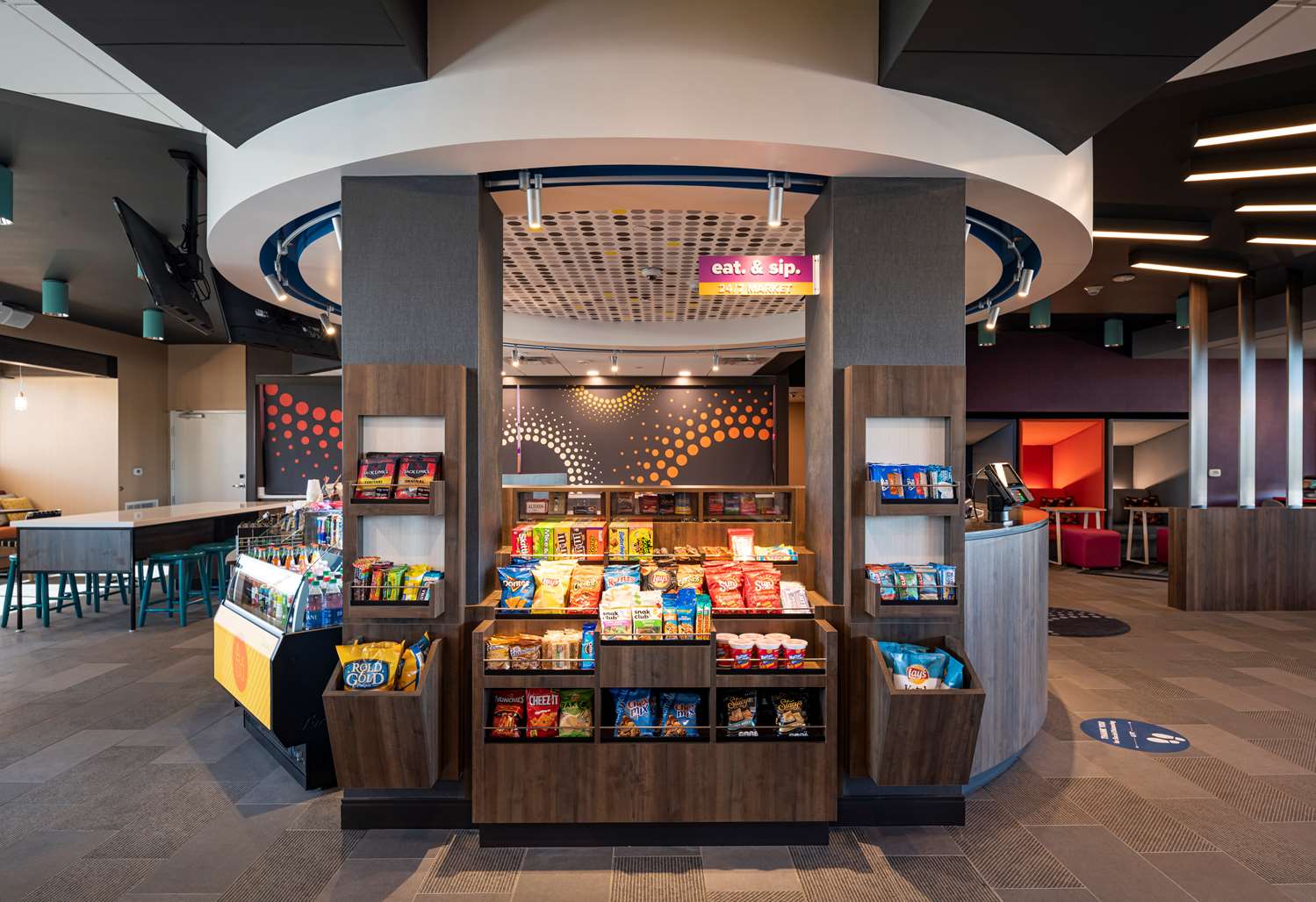 Фото Tru by Hilton Phoenix Glendale Westgate, Az