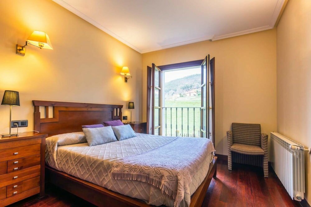 Фото Hotel Puerta del Oriente