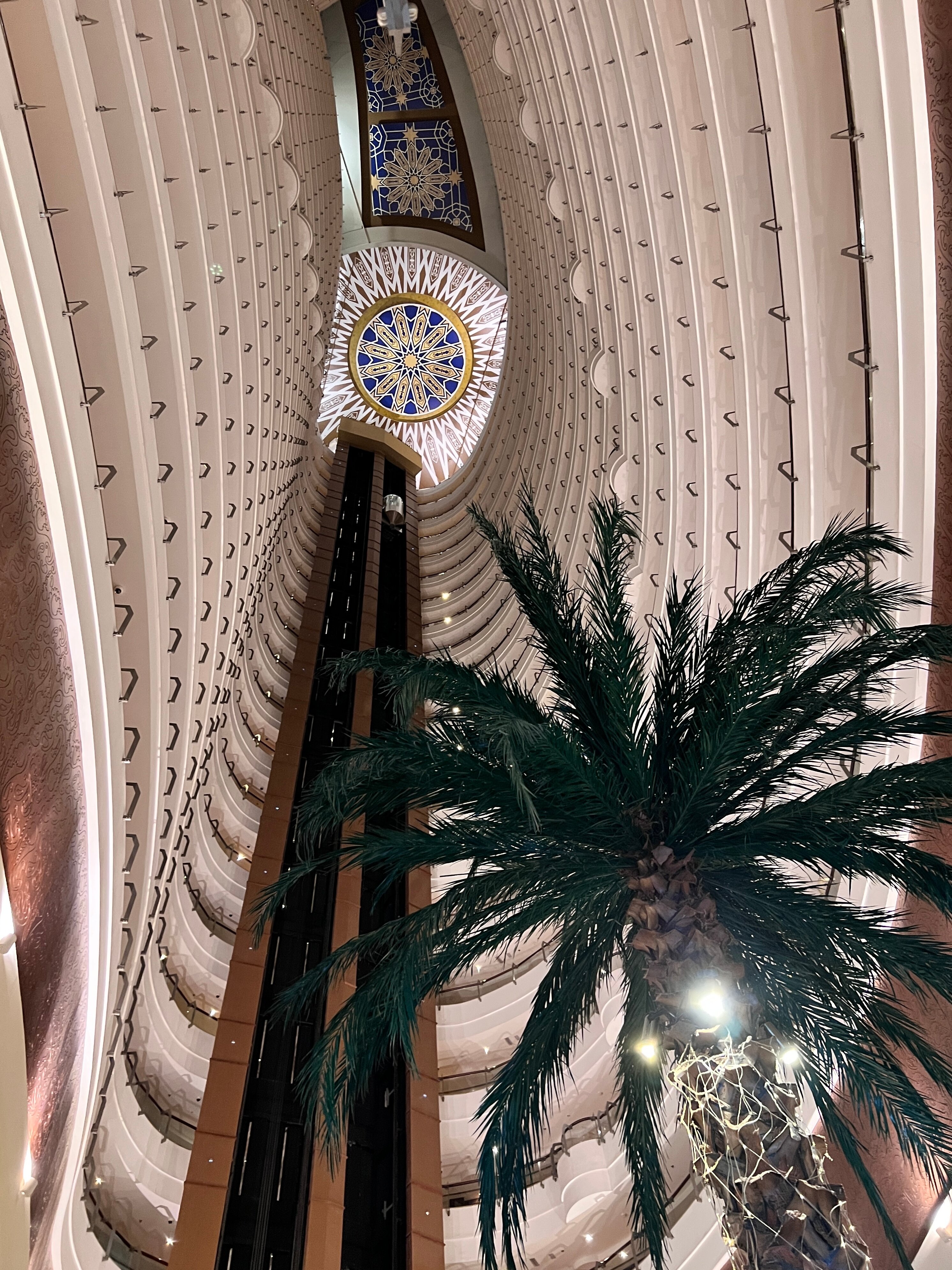 Фото Khalidiya Palace Rayhaan by Rotana