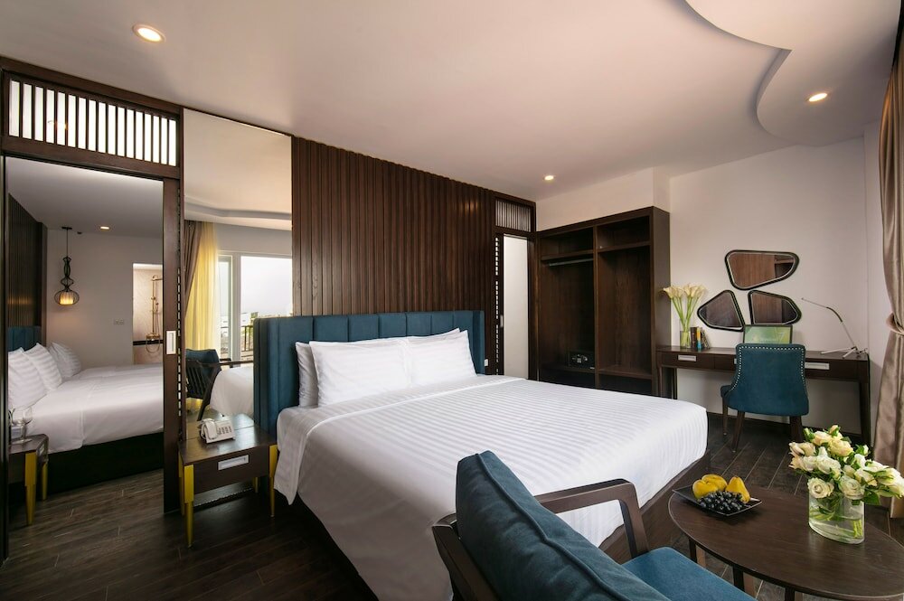 Фото Azalea Parkview Hotel