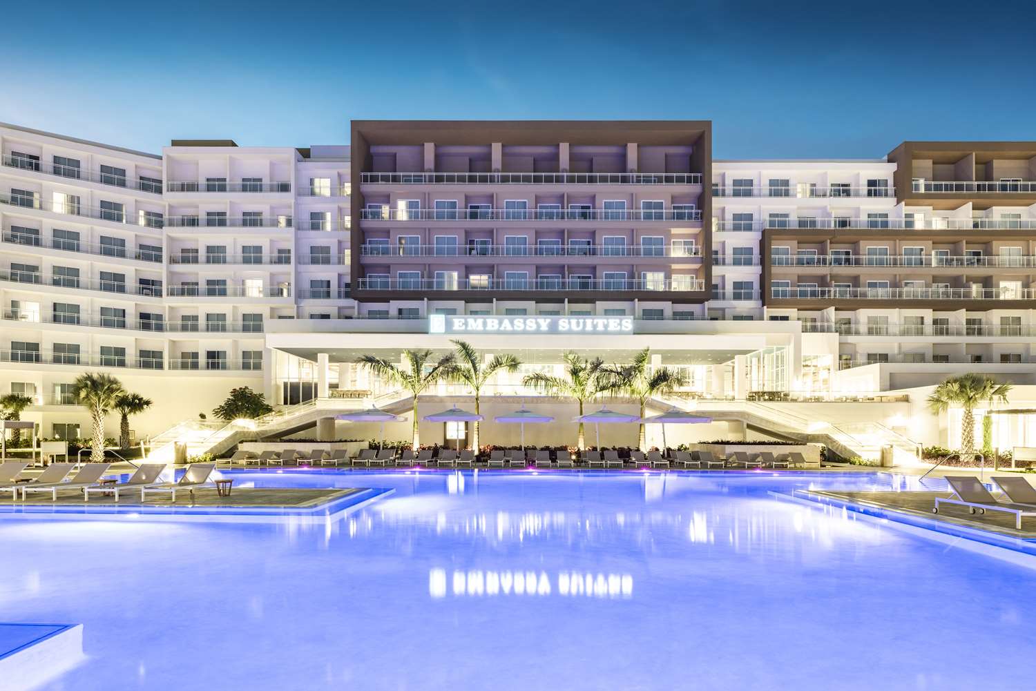 Фото Embassy Suites by Hilton Aruba Resort