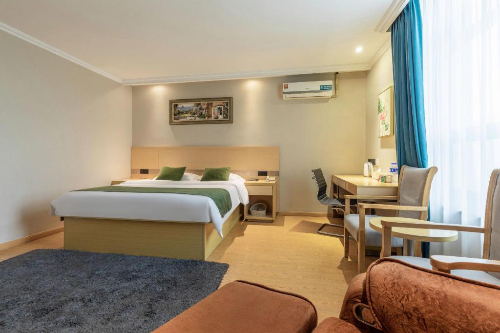 Фото GreenTree Inn Zhenjiang Danyang Development Zone Municipal Government Business Hotel