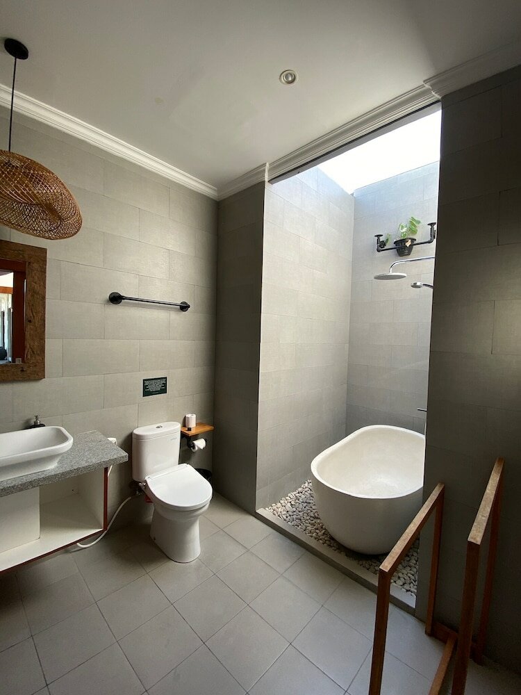 Фото Canggu Hype Suites