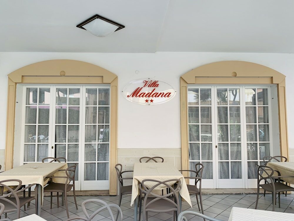 Фото Villa Madana