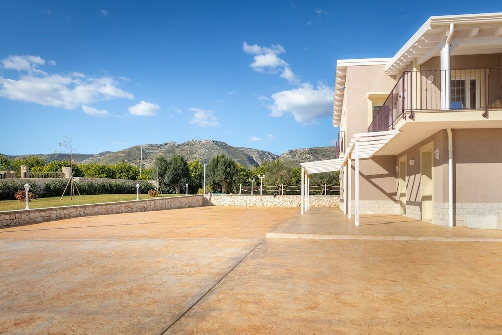 Фото Tramonto Ibleo Resort