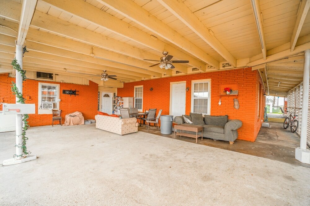 Фото Texana Inn Edna by Oyo