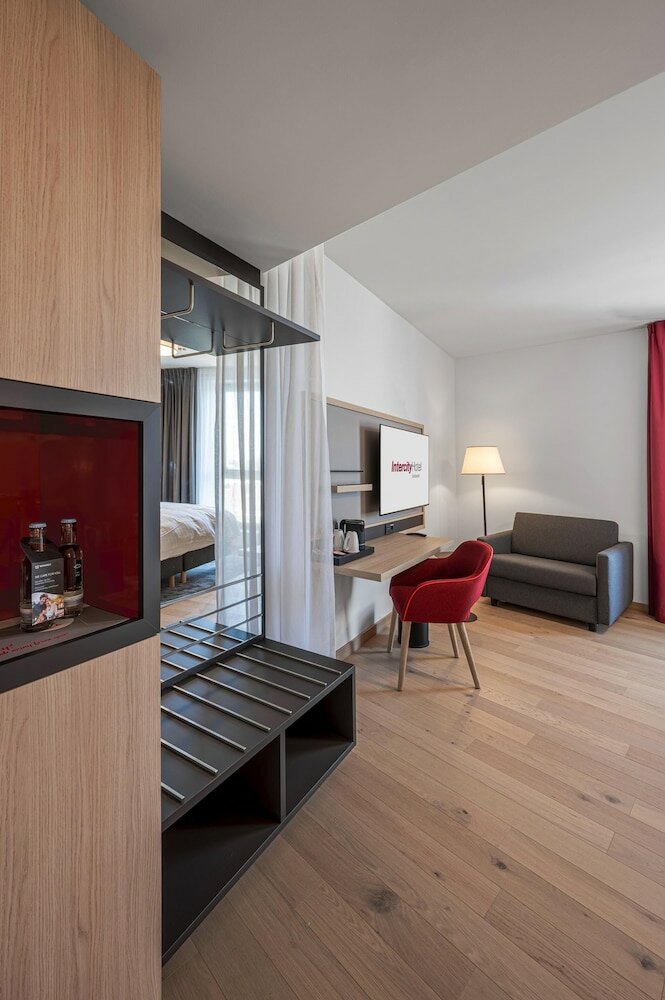 Фото IntercityHotel Karlsruhe