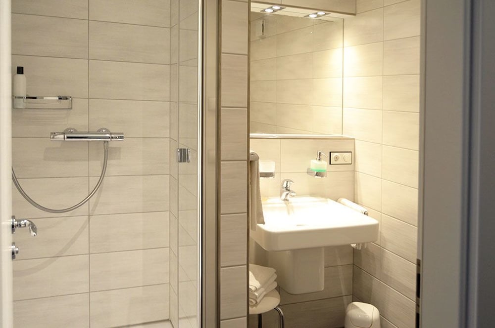 Фото Hotel Goldene Sonne