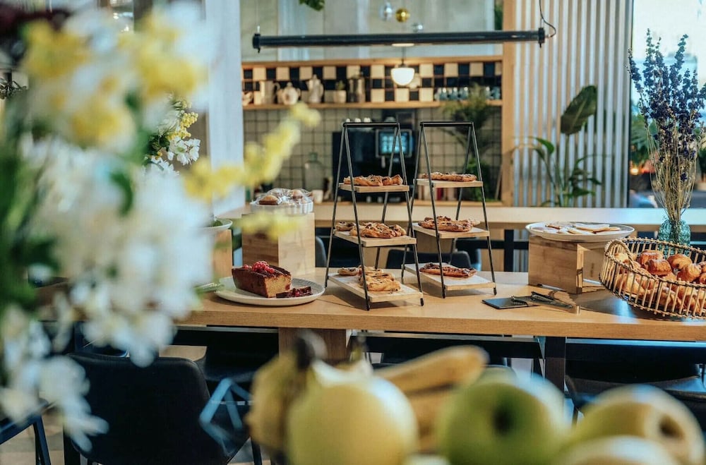 Фото Jost Hotel Montpellier Centre St Roch