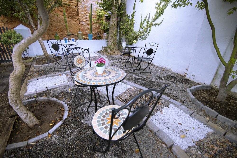 Фото New Voga Guesthouse