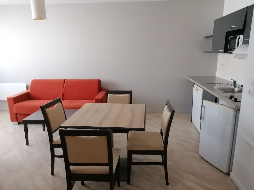 Фото Terres de France - Appart'Hotel Rouen Flaubert