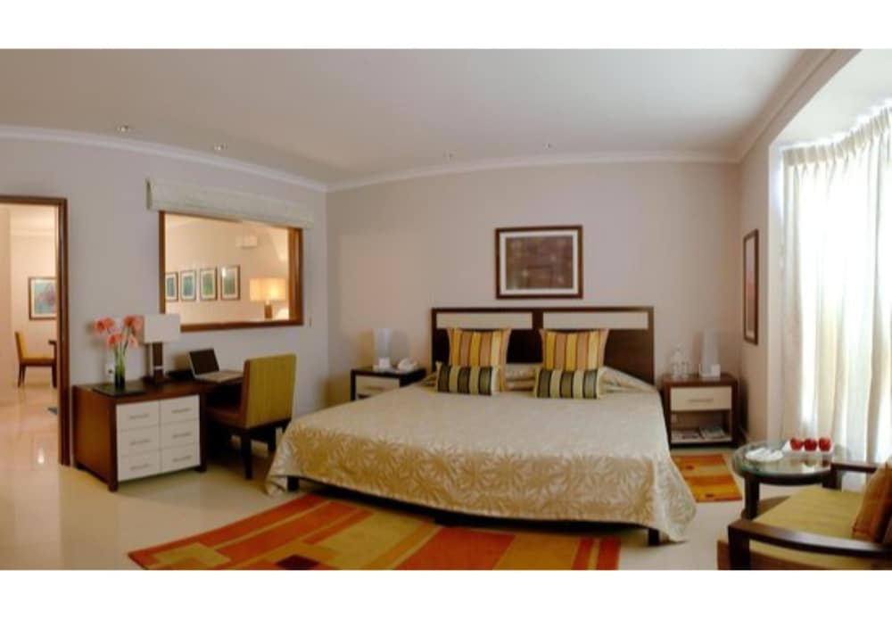 Фото Sarovar Portico Surajkund