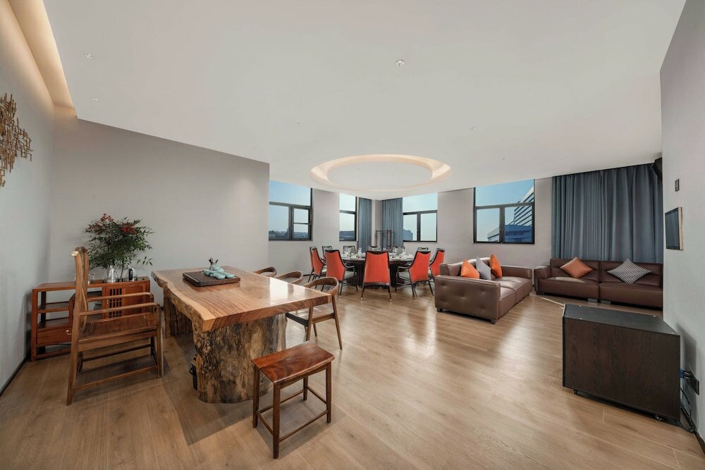 Фото Holiday Inn Express Shanghai Hongqiao Necc, an Ihg Hotel