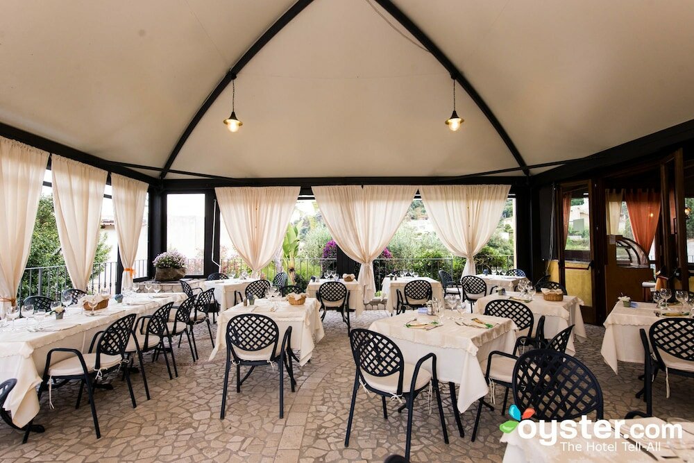 Фото Hotel Bougainville