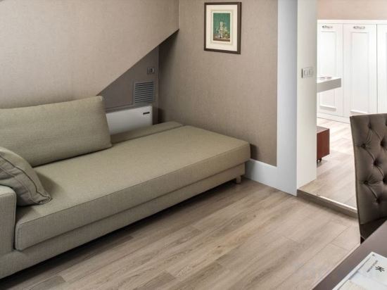 Фото Catalonia Passeig de Gràcia