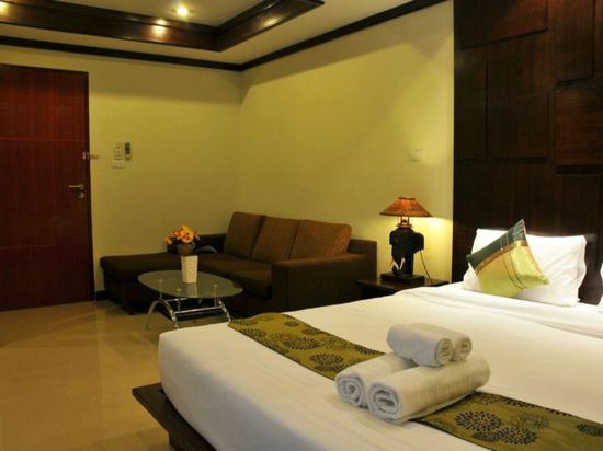 Фото Boonjumnong Modern Apartment