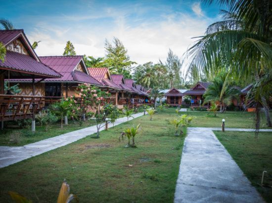 Фото Lanta Pearl Beach Resort