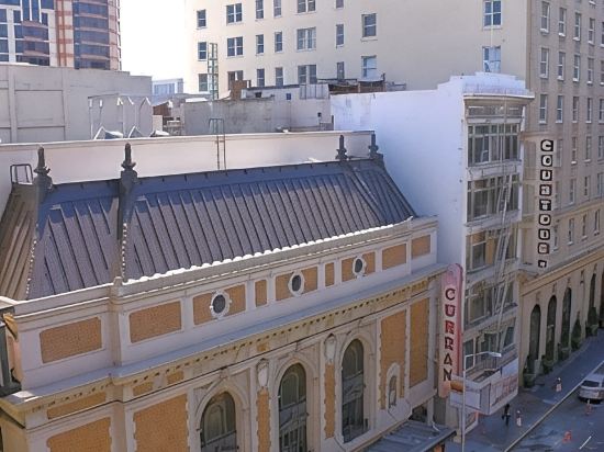 Фото Union Square Plaza Hotel