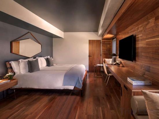 Фото Sixty Beverly Hills