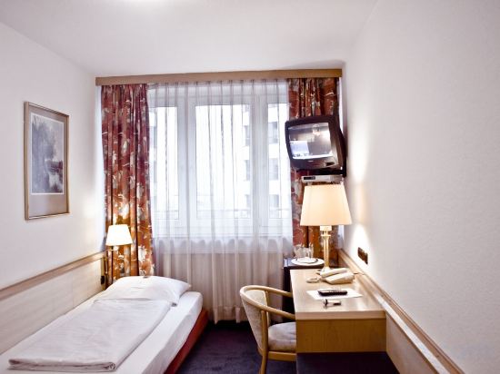 Фото Adler Hotel Frankfurt