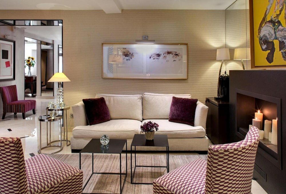 Фото Hôtel Le Sénat