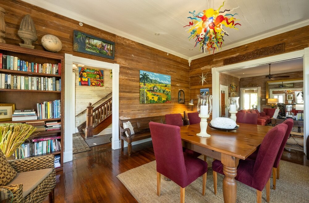 Фото The Mermaid & Alligator