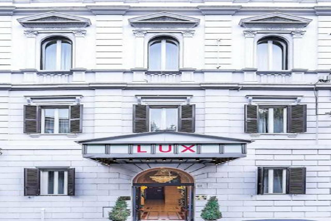 Фото Raeli Hotel Lux