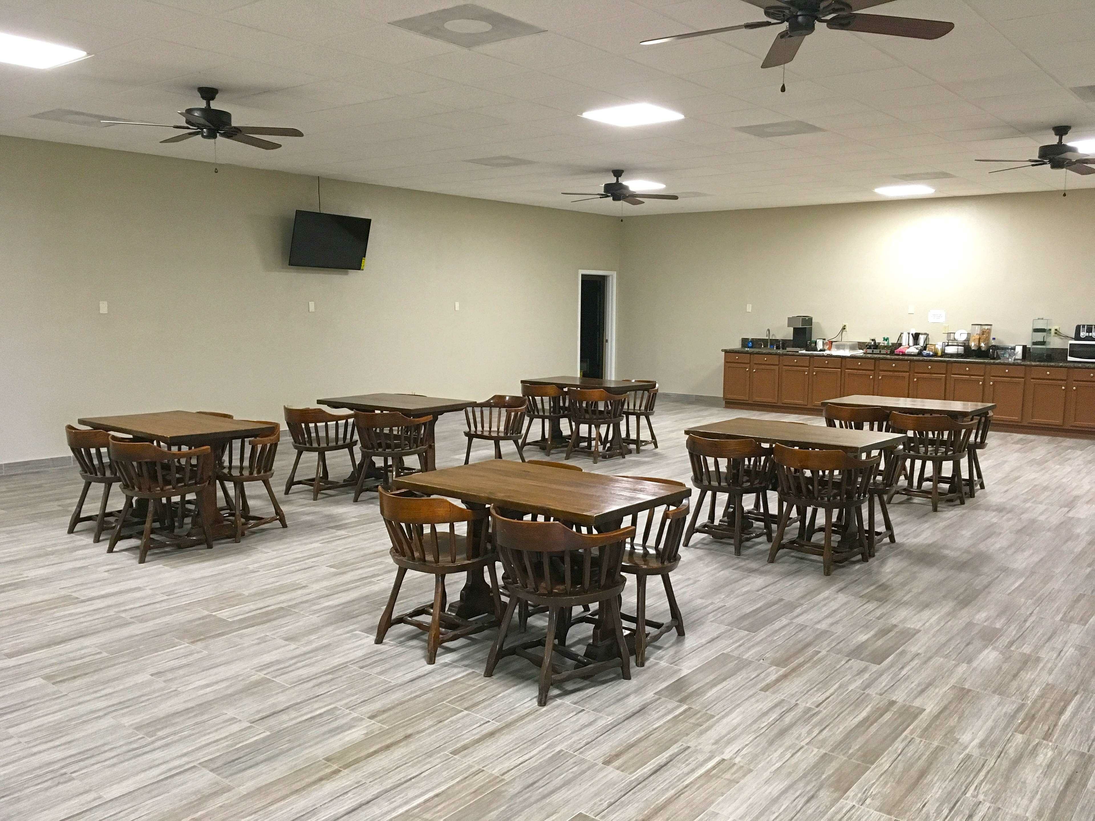 Фото Americas Best Value Inn & Suites Greenville