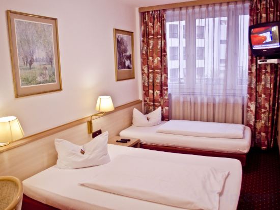 Фото Adler Hotel Frankfurt